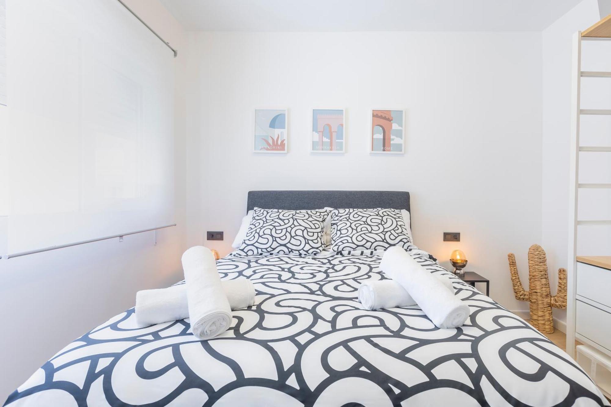 Fully Renovated Apartment In The Heart Of Fuengirola, 2 Min Walk To The Beach ภายนอก รูปภาพ