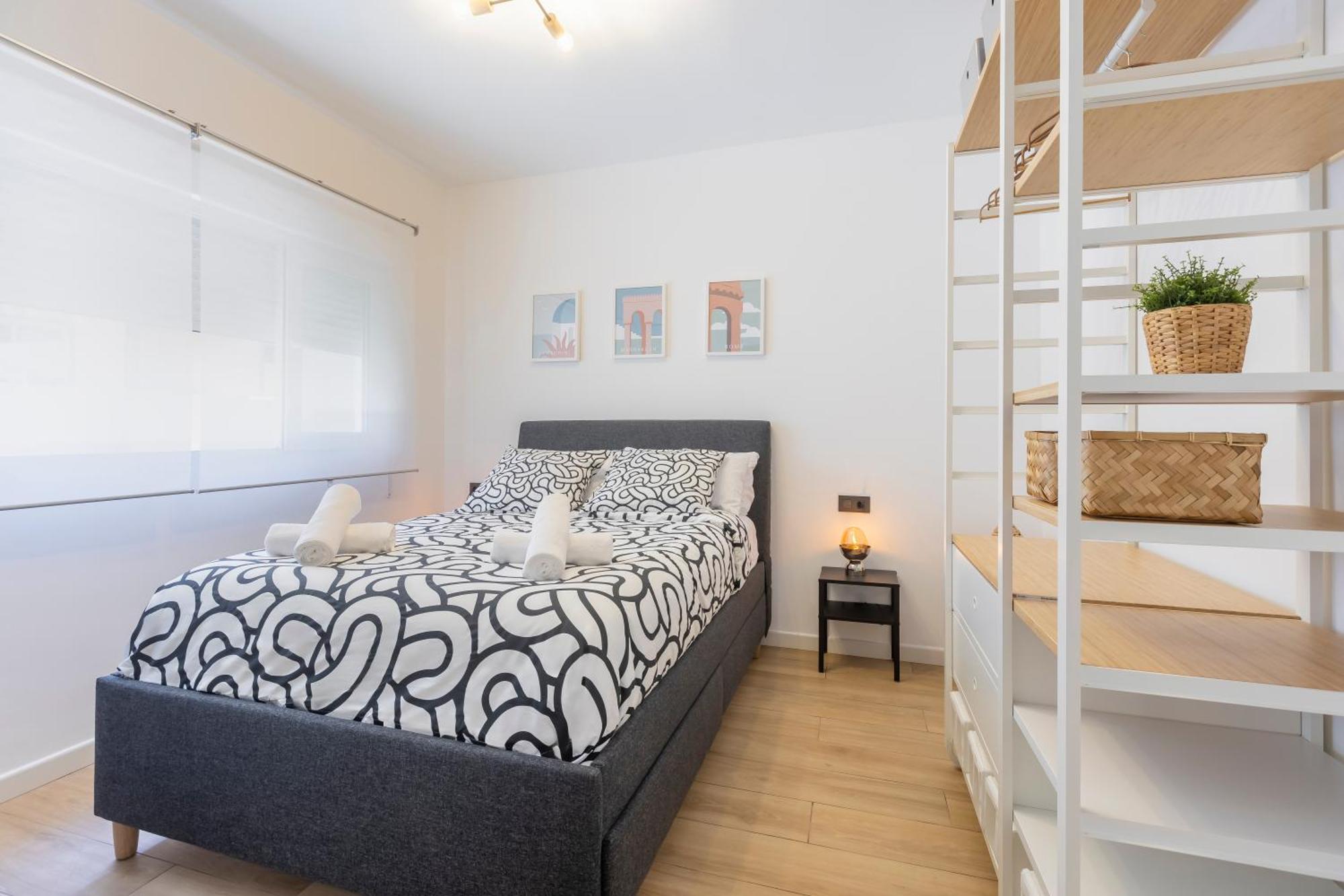 Fully Renovated Apartment In The Heart Of Fuengirola, 2 Min Walk To The Beach ภายนอก รูปภาพ