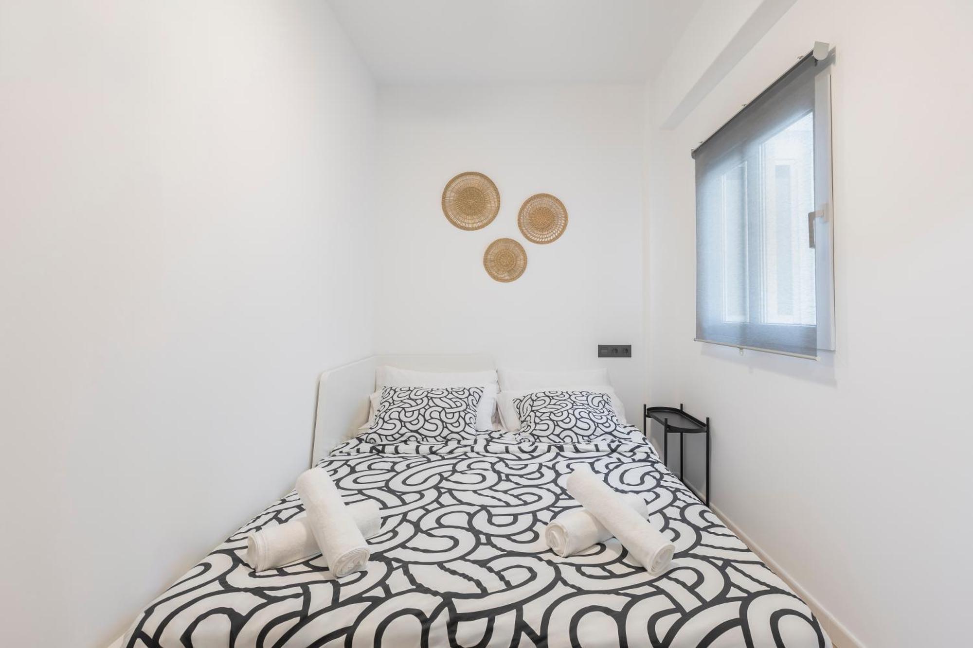 Fully Renovated Apartment In The Heart Of Fuengirola, 2 Min Walk To The Beach ภายนอก รูปภาพ
